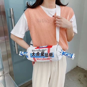 Japán stílusú Kawaii táska fehér nyúl krémes cukorka design szórakoztató kreatív táska hölgylánynak Aranyos crossbody táska Nagy alkalmi mellkastáska