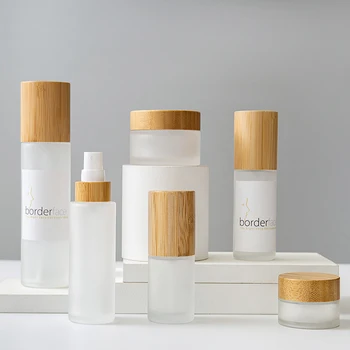 Luxus kozmetikai csomagolás üvegpalack készletek Bambusz fedél krémes üveg és pumpa spray palack készlet bőrápoló arckrém lotion palack